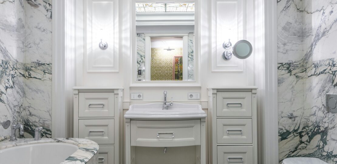 Bathroom Vanities with drawers
